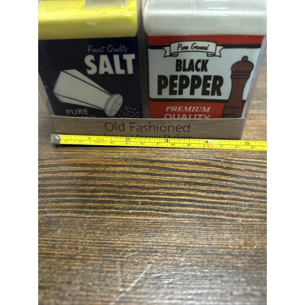 Pure Iodized Salt and Ground Black Pepper Salt‎ and Pepper Shakers